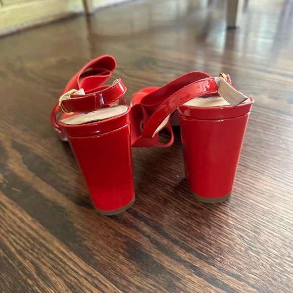 RED STUART WEITZMAN SANDLAS - Picture 3 of 5